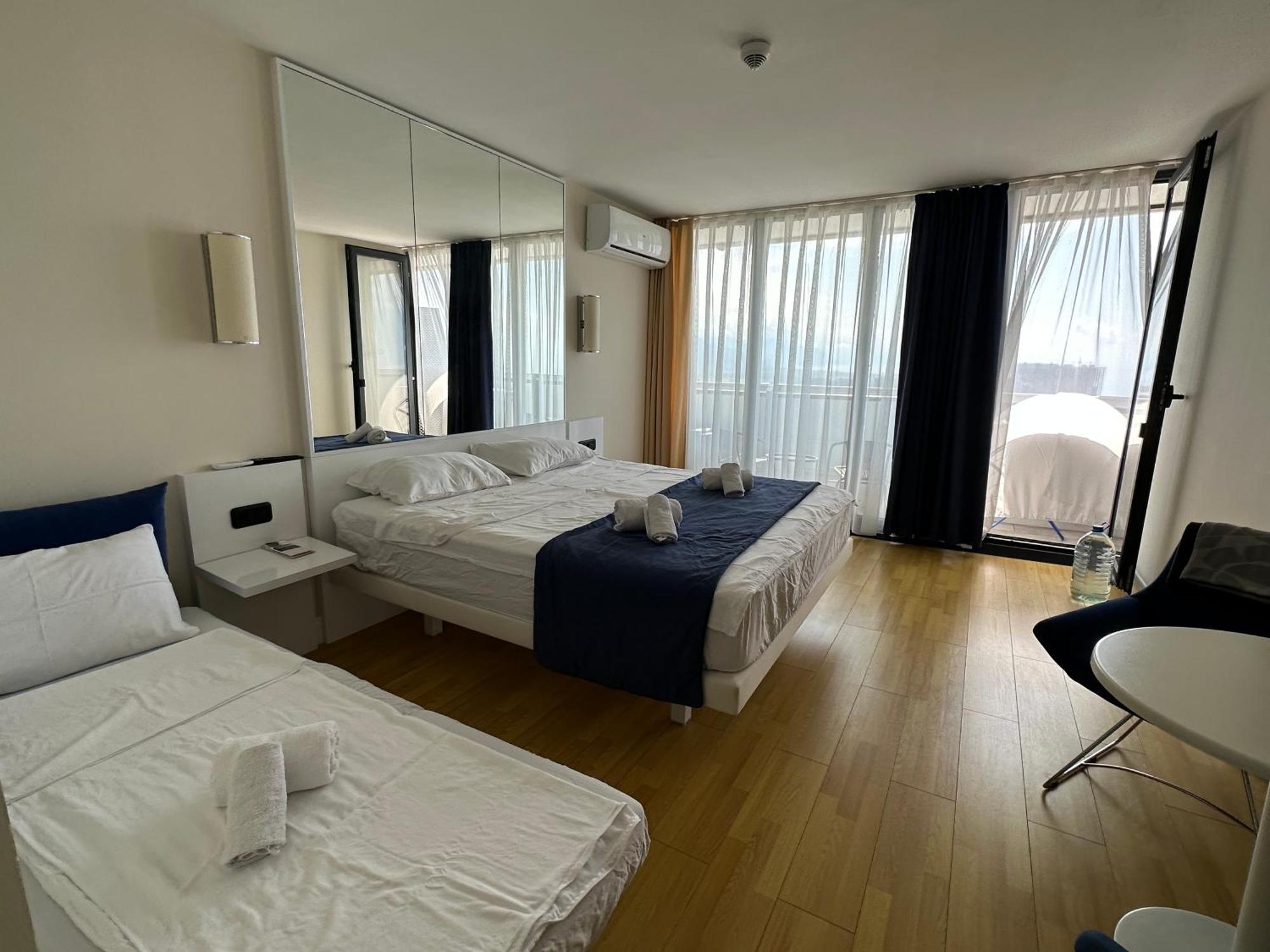 Orbi City 45 Floor Batumi Exterior foto